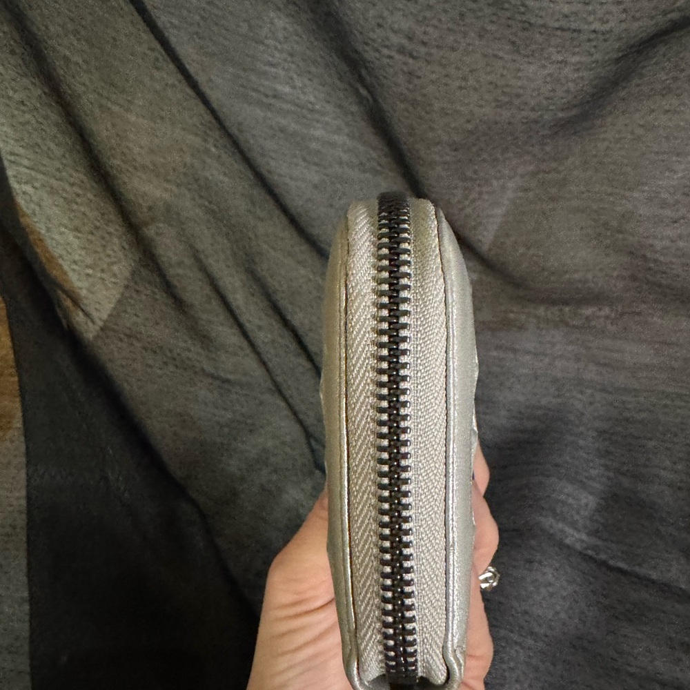 Jimmy Choo Silver Star-Embossed Women's Wallet Clutch - Picture 7 of 16